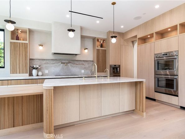 16749 Addison, Encino CA 91436