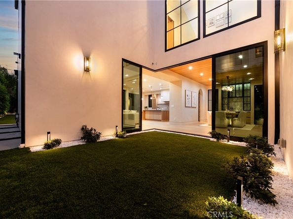 16749 Addison, Encino CA 91436