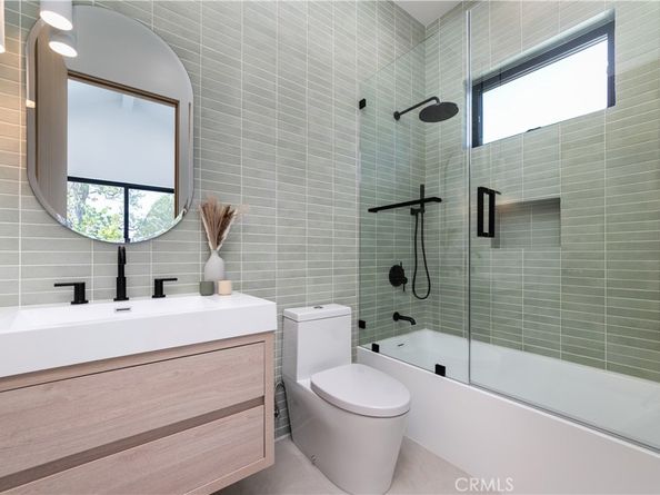 16749 Addison, Encino CA 91436