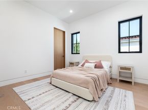 16749 Addison, Encino CA 91436