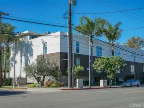 4705 Whitsett 106, Studio City CA 91604