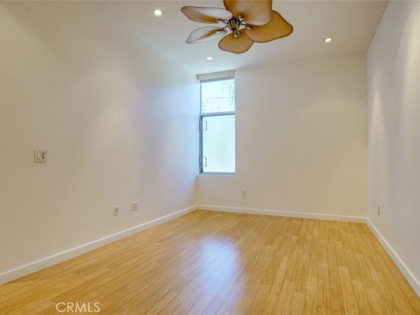 4705 Whitsett 106, Studio City CA 91604