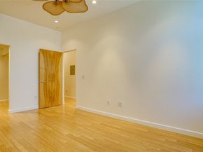 4705 Whitsett 106, Studio City CA 91604