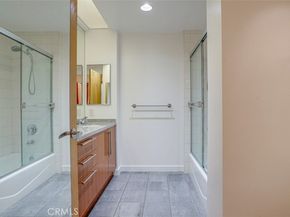 4705 Whitsett 106, Studio City CA 91604