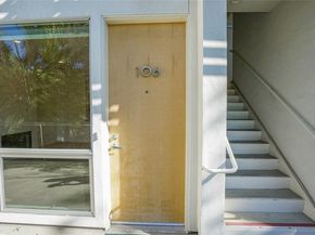 4705 Whitsett 106, Studio City CA 91604