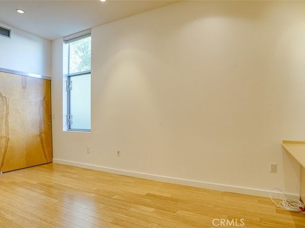 4705 Whitsett 106, Studio City CA 91604