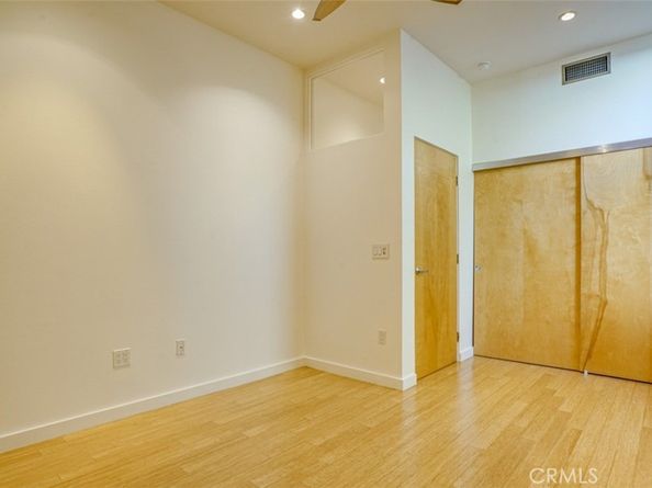 4705 Whitsett 106, Studio City CA 91604