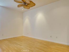 4705 Whitsett 106, Studio City CA 91604