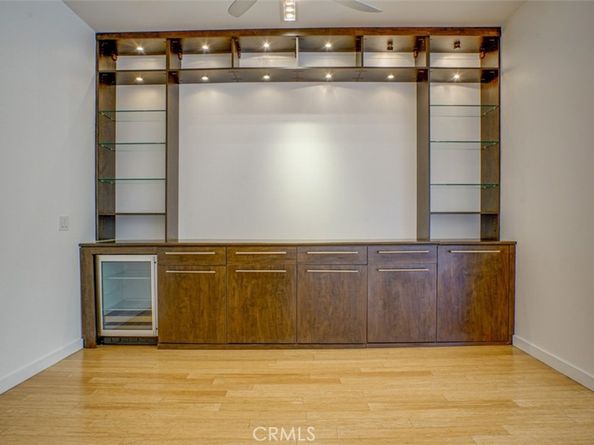 4705 Whitsett 106, Studio City CA 91604