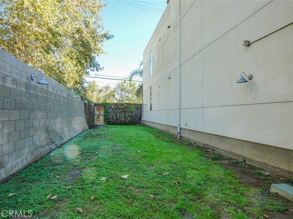 4705 Whitsett 106, Studio City CA 91604