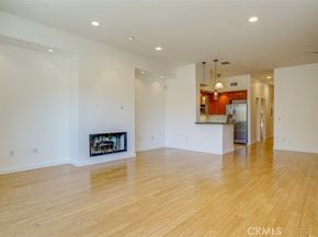 4705 Whitsett 106, Studio City CA 91604