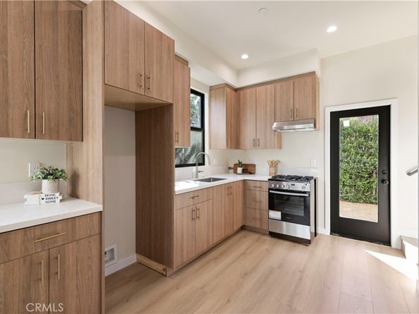 4026 Garden Avenue, Los Angeles CA 90039