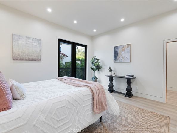 4026 Garden Avenue, Los Angeles CA 90039