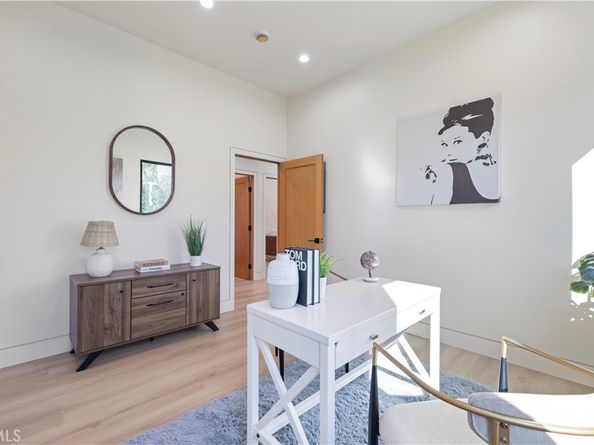 4026 Garden Avenue, Los Angeles CA 90039