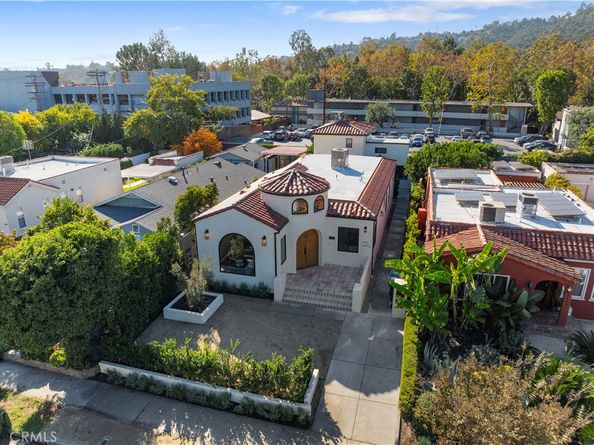 4026 Garden Avenue, Los Angeles CA 90039