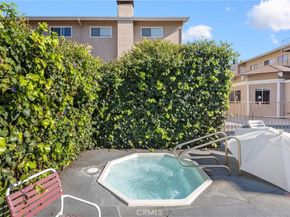 10757 Hortense 307, North Hollywood CA 91602