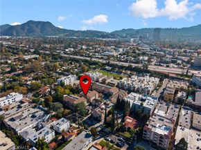 10757 Hortense 307, North Hollywood CA 91602