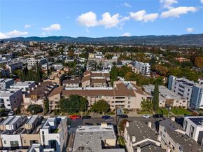 10757 Hortense 307, North Hollywood CA 91602