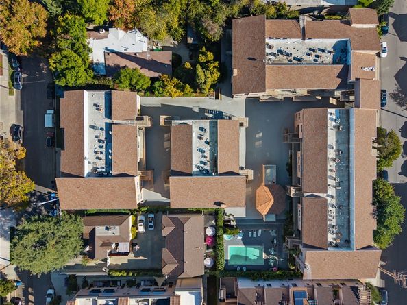 10757 Hortense 307, North Hollywood CA 91602