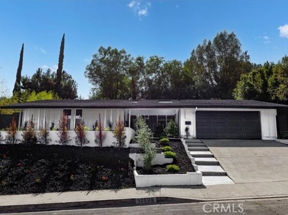 12009 Dresden Place, Granada Hills (los Angeles) CA 91344