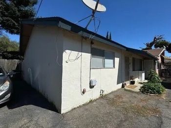 2127 Fairway