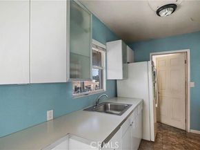 7916 S Central, Los Angeles CA 90001