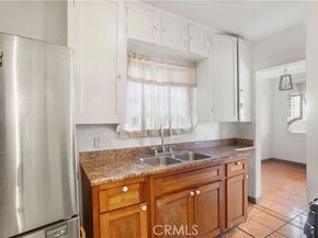 7916 S Central, Los Angeles CA 90001