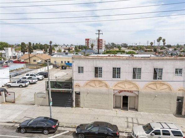 7916 S Central, Los Angeles CA 90001