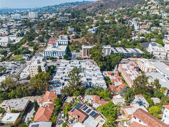 1940 N Highland 26, Hollywood (los Angeles) CA 90068