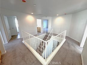 8240 Chamberlain Lane, Reseda (los Angeles) CA 91335