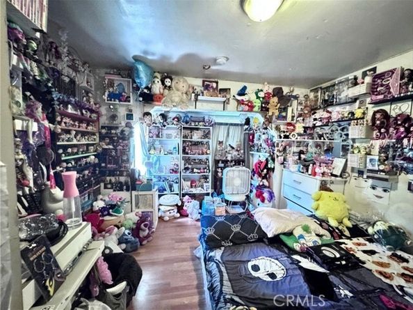7011 Bonsallo, Los Angeles CA 90044