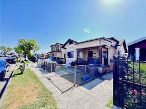7011 Bonsallo, Los Angeles CA 90044