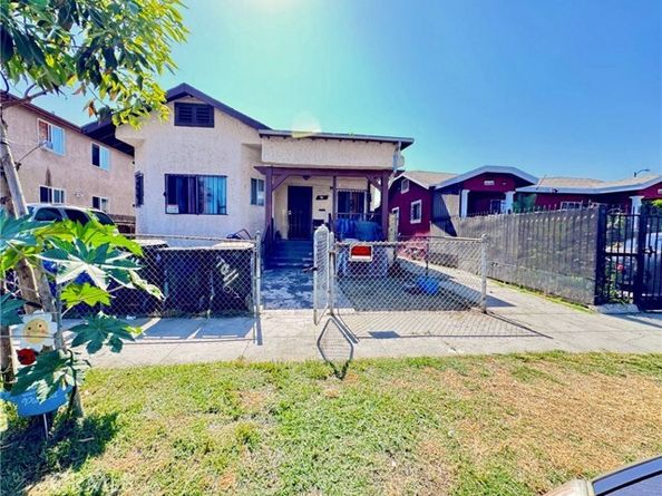 7011 Bonsallo, Los Angeles CA 90044