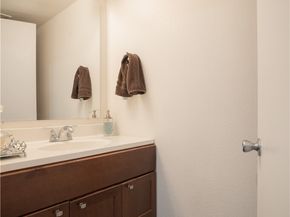 14527 Plummer 202, Panorama City (los Angeles) CA 91402