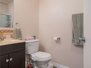 14527 Plummer 202, Panorama City (los Angeles) CA 91402