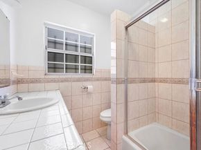 3654 7th Avenue, Los Angeles CA 90018