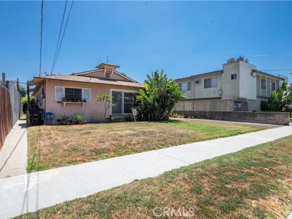 5238 Hermitage, Valley Village CA 91607