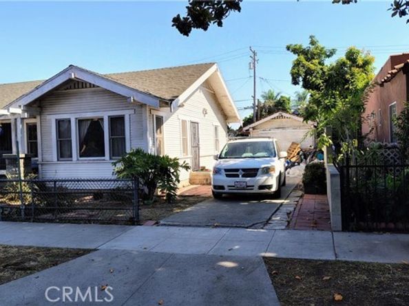 1522 W 19 Street, Long Beach CA 90810