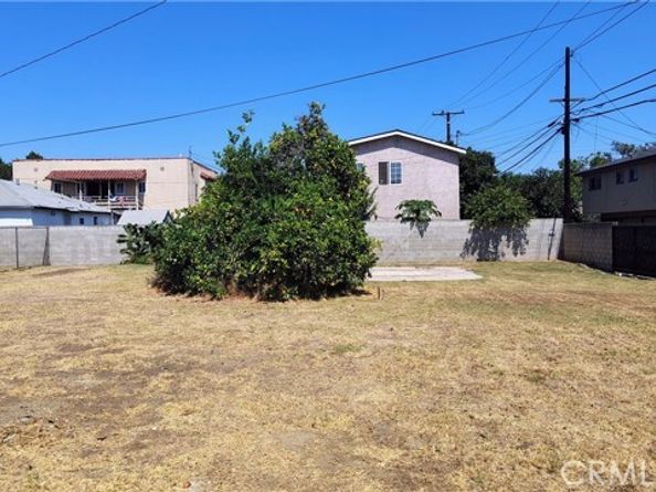 1522 W 19 Street, Long Beach CA 90810