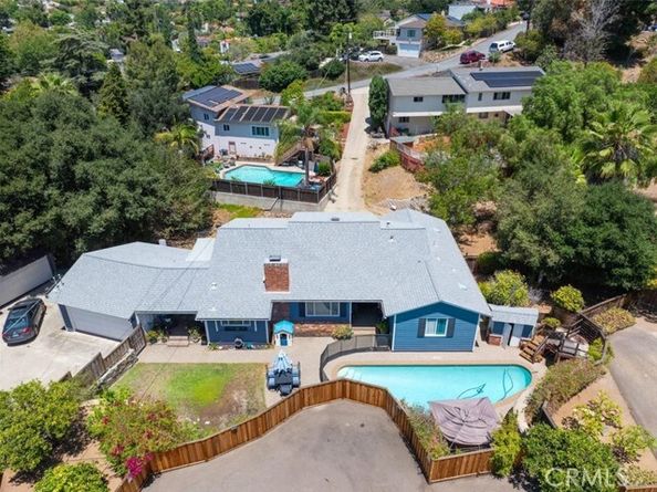 9350 Carmichael, La Mesa CA 91941