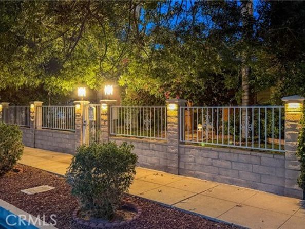 7827 Louise, Northridge (los Angeles) CA 91325
