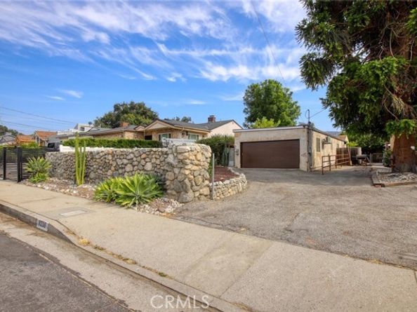 8230 Hillrose Street, Sunland (los Angeles) CA 91040