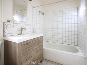8230 Hillrose Street, Sunland (los Angeles) CA 91040