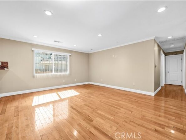 6654 Bellaire, North Hollywood (los Angeles) CA 91606