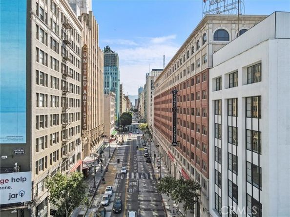 939 S Broadway 1001, Los Angeles CA 90015