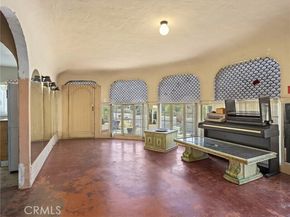 8618 La Tuna Canyon Road, Sun Valley (los Angeles) CA 91352