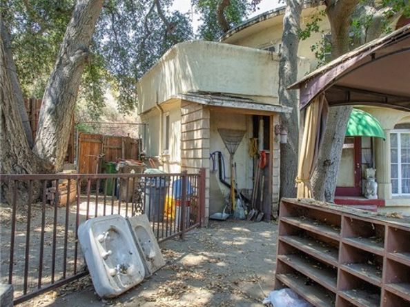 8618 La Tuna Canyon Road, Sun Valley (los Angeles) CA 91352