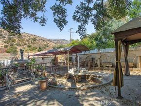 8618 La Tuna Canyon Road, Sun Valley (los Angeles) CA 91352