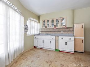 8618 La Tuna Canyon Road, Sun Valley (los Angeles) CA 91352