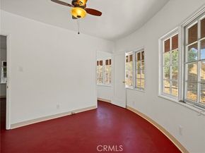 8618 La Tuna Canyon Road, Sun Valley (los Angeles) CA 91352